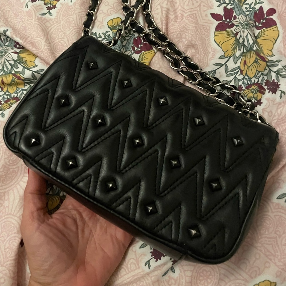 Valentino Black Rockstud Quilted Women's Bag - Picture 2 of 4
